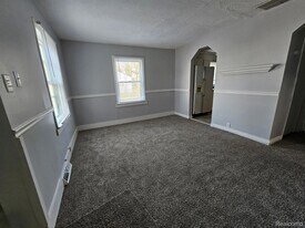 6828 Meadow Ave in Warren, MI - Building Photo