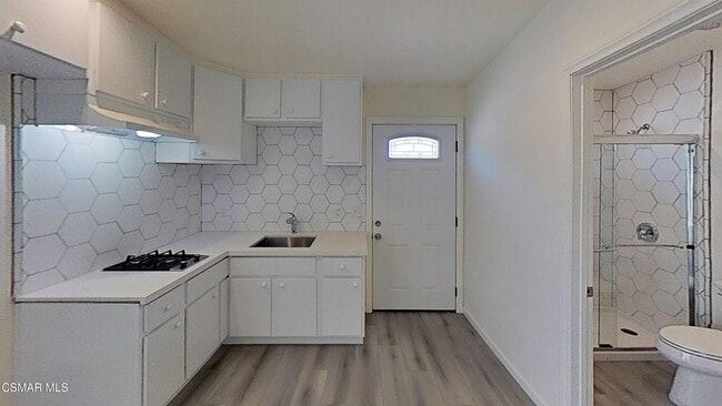 1553 Yosemite Ave in Simi Valley, CA - Building Photo - Building Photo