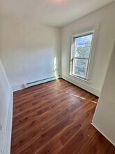 26 Farrington St in Newburgh, NY - Building Photo - Building Photo