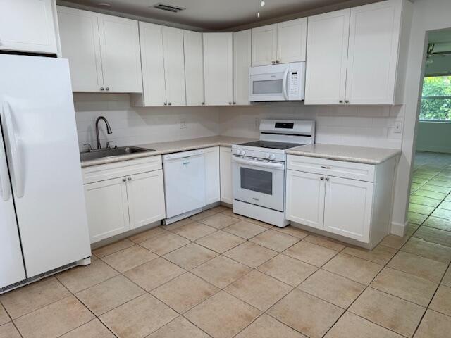 4399 Forest Ln in Palm Springs, FL - Building Photo - Building Photo