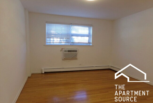 8644 Skokie Blvd in Skokie, IL - Building Photo - Building Photo