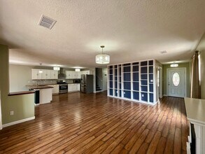 712 Sandy Dr NW in Albuquerque, NM - Building Photo - Building Photo