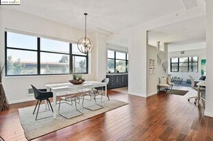 1001 46th St, Unit Cavernous 2bdrm in Emeryville, CA - Building Photo