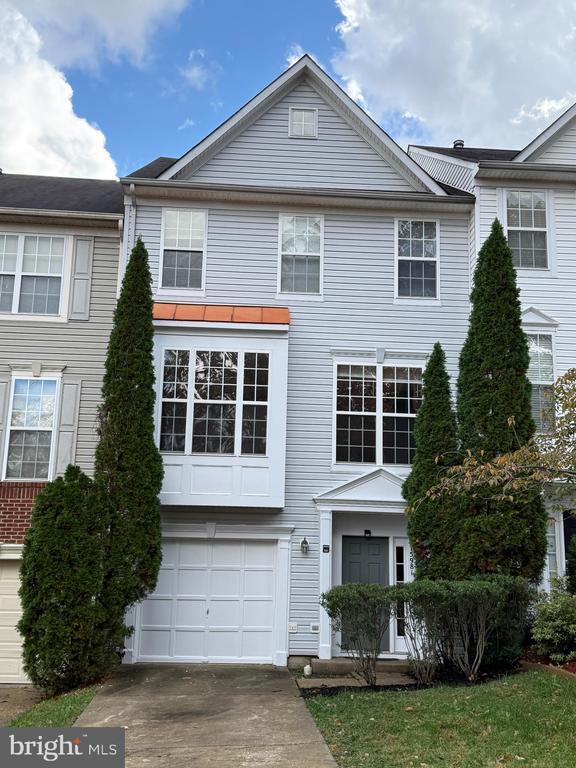 15681 Palermo Terrace in Woodbridge, VA - Building Photo - Building Photo