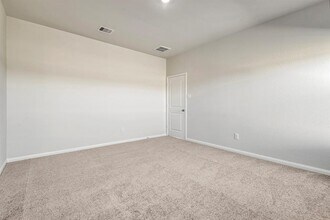 8112 Burnt Orchid Dr in Houston, TX - Building Photo - Building Photo