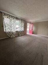 6009 Old Collinsville Rd in Fairview Heights, IL - Building Photo - Building Photo