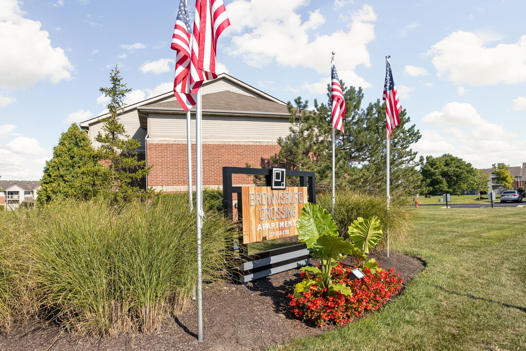 Brownsburg Crossing in Brownsburg, IN - Building Photo