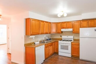 212-72-212-16 16th Ave in Queens, NY - Building Photo - Building Photo