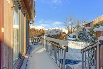 117 Bluebird Dr in Hillsborough Township, NJ - Building Photo - Building Photo