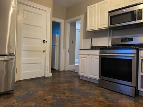 1 Parker Hill Ter, Unit 1 Parker Hill Ter. #1 in Boston, MA - Building Photo - Building Photo