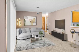 Riverfront in Leavenworth, KS - Building Photo