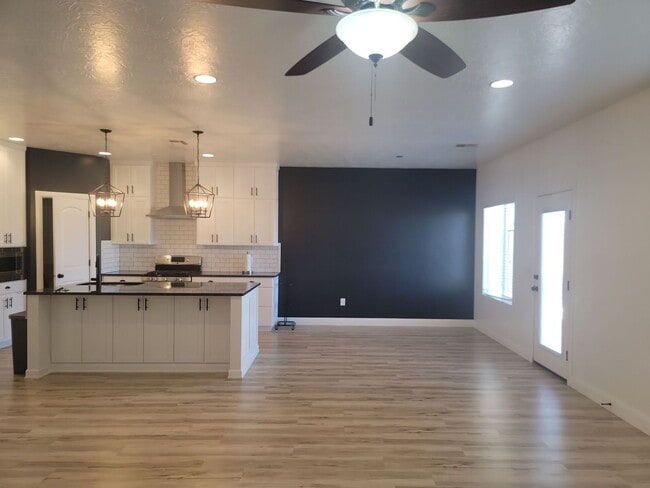 property at 5836 Desert Crest Dr