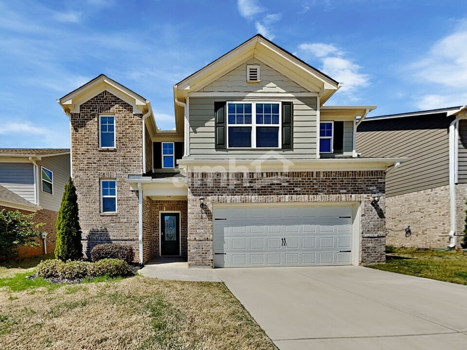 170 Al Jennah Blvd in Locust Grove, GA - Building Photo