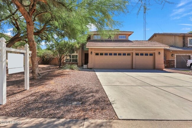 property at 5211 E Elmwood Cir