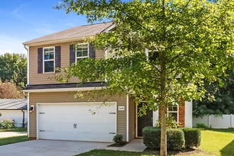 3028 Hubbard Rd in Charlotte, NC - Building Photo - Building Photo