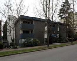 1396 Burnaby St in Vancouver, BC - Building Photo