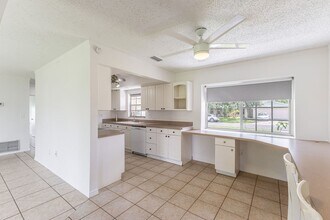 2535 Ivanhoe St in Port Charlotte, FL - Building Photo - Building Photo