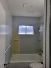 240 Schutt Rd in Middletown, NY - Building Photo - Building Photo
