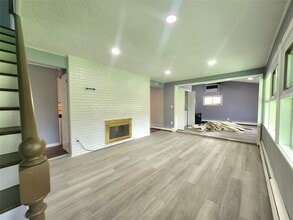 60 Barrister Rd in Levittown, NY - Building Photo - Building Photo