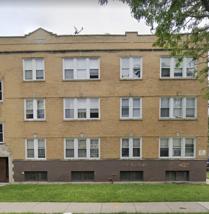 1107 N Avers Ave, Unit 2 in Chicago, IL - Foto de edificio
