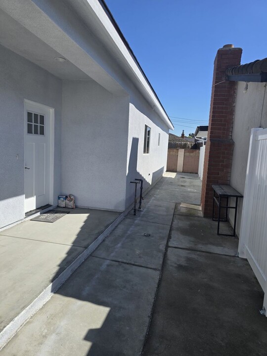 6093 Camphor Ave in Westminster, CA - Building Photo