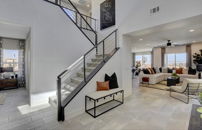 1111 Blue Diamond Rd in Las Vegas, NV - Building Photo - Building Photo