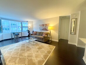 535 N Michigan Ave in Chicago, IL - Building Photo - Building Photo