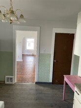 8 Harrison Ave in Endicott, NY - Foto de edificio - Building Photo