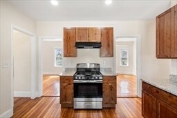 14 Child St, Unit 2 in Boston, MA - Building Photo - Building Photo