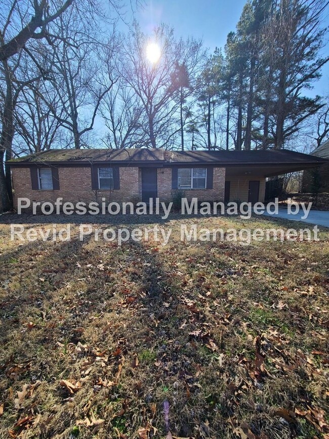 2375 St Elmo Ave in Memphis, TN - Building Photo - Building Photo