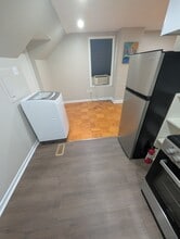 1 Garden Av in Toronto, ON - Building Photo - Building Photo