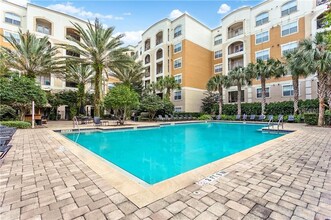 202 E South St in Orlando, FL - Foto de edificio - Building Photo
