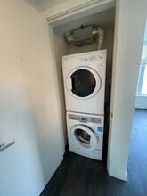 188 Agnes St in New Westminster, BC - Building Photo - Building Photo