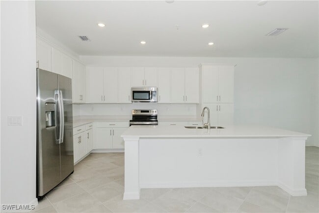 18451 Copperhead Dr in Lehigh Acres, FL - Building Photo - Building Photo