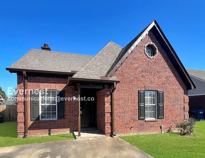 7036 Foxhall Dr in Horn Lake, MS - Building Photo