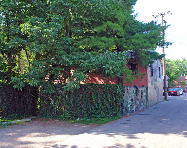 230 Corry St in Yellow Springs, OH - Building Photo - Building Photo