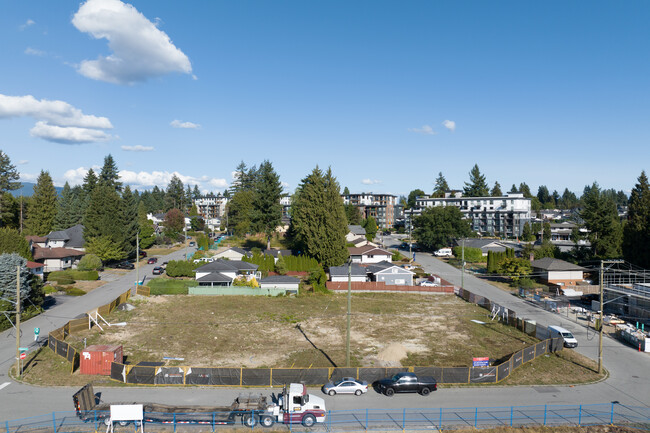 Oakdale in Coquitlam, BC - Building Photo - Building Photo