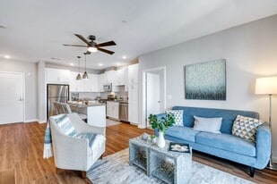 Weatherstone Flats in Chester Springs, PA - Building Photo