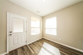 2516 Colby Ct in Yukon, OK - Building Photo - Building Photo