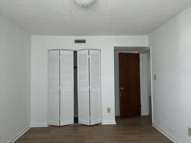 1237 Shalom Dr in Myrtle Beach, SC - Foto de edificio - Building Photo