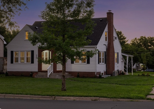 property at 335 Shakopee Ave E