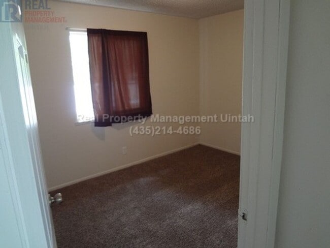 294 N 100 W in Roosevelt, UT - Building Photo - Building Photo