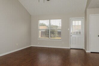 16213 N View Ct in Conroe, TX - Building Photo - Building Photo