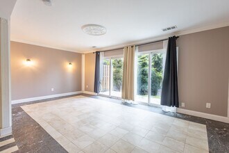 3332 Claridge Ct in Silver Spring, MD - Building Photo - Building Photo