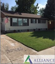 321 W 4650 S in Washington Terrace, UT - Building Photo