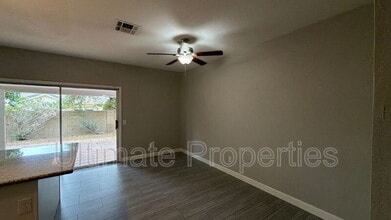 9035 E Jenan Dr in Scottsdale, AZ - Building Photo - Building Photo