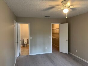 7345 Boysenberry Ln N in Jacksonville, FL - Building Photo - Building Photo