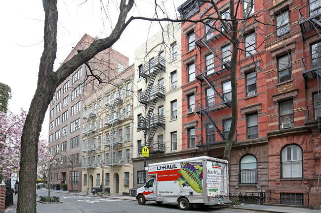 38 Morton St in New York, NY - Foto de edificio - Building Photo