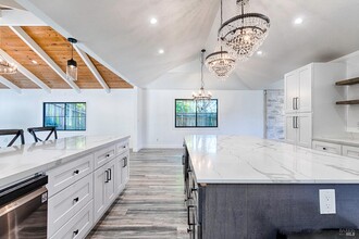 1712 Solano Dr in Santa Rosa, CA - Building Photo - Building Photo