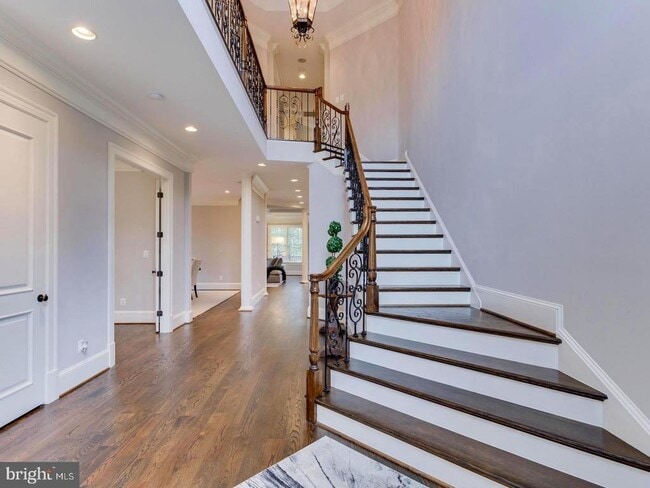 6906 Chelsea Rd in McLean, VA - Building Photo - Building Photo